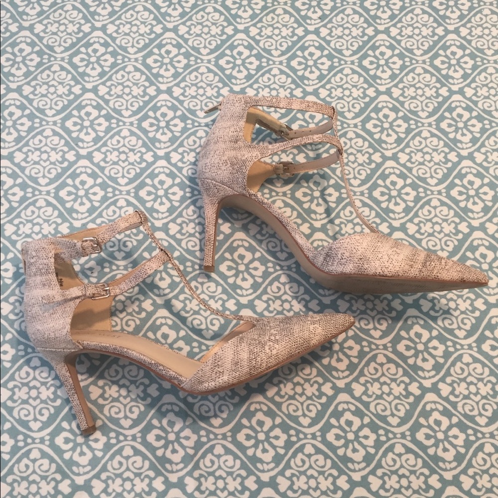 Nine West heals